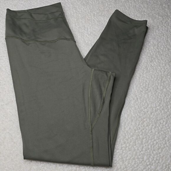 733 NWT Gymshark Everyday V Waistband Leggings Size Large Color CORE OLIVE - Picture 1 of 7